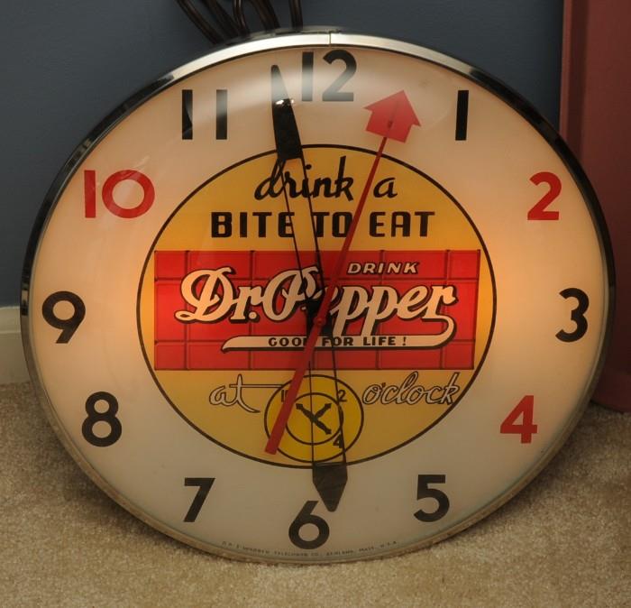 Telechron drink a BITE TO EAT Drink Dr. Pepper GOOD FOR LIFE Illuminated Clock 