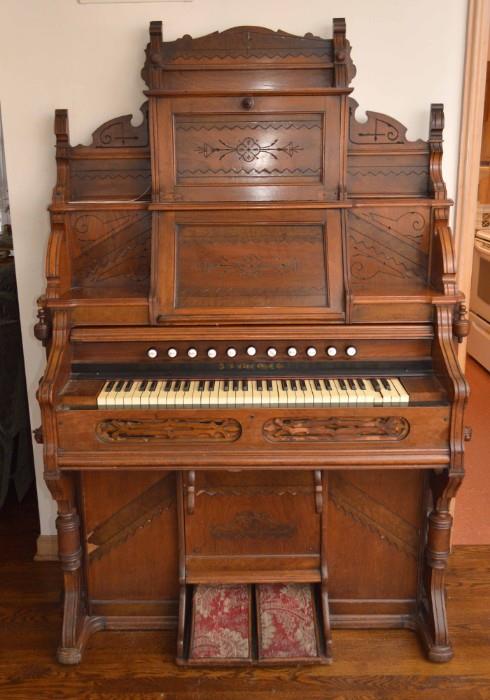 Antique Eastlake Organ by the A.B. Chase Organ Co. (works)