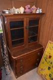 Child's cabinet