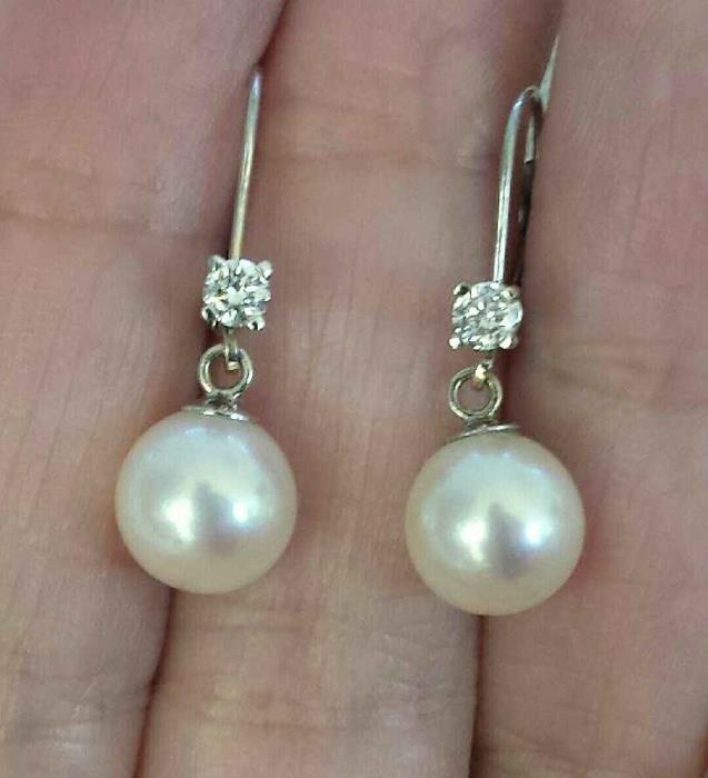 Always a beautiful gift and bridal earrings