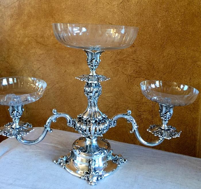 A rare Reed and Barton silver plate Epergne.  This is just beautiful  Comes with original unchipped glass bowls!
