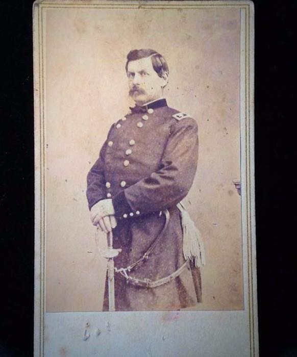 Civil War General McClellan Carte De Visite.jpg
