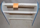 WHITE QUILT RACK