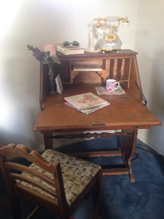 antique desk and chair, adorable, crystal phone