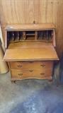Vintage Dresser/Writing Desk w/Key