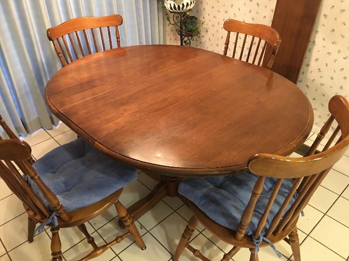 5 Piece Table Set with extra table leaf $100 plus tax