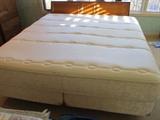 King size Sealy Beautyrest mattress set with metal frame