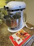 Kitchen Aid Classic Plus stand mixer