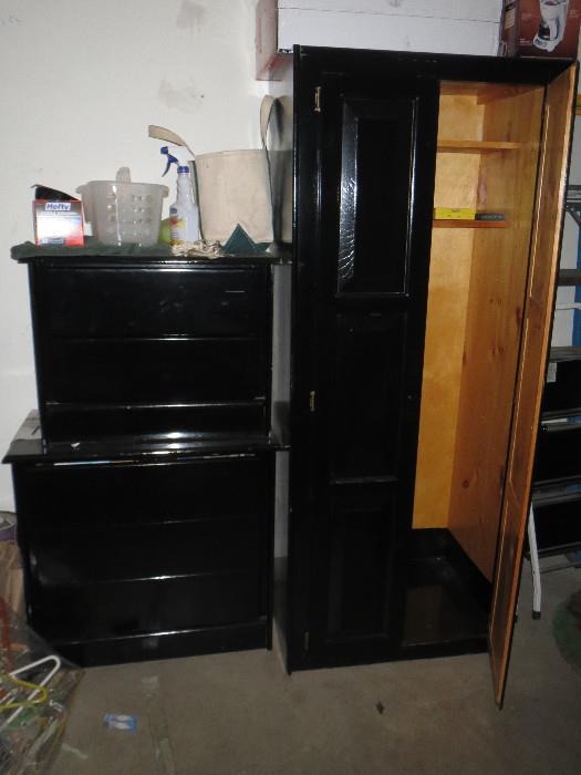 2 chest of drawers, 1 cabinet