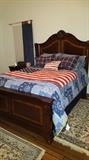 QUEEN 6 PC BEDROOM SET 850.00
