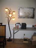 Floor lamp, pictures, table