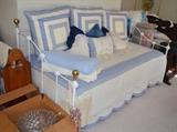 White wrought iron day bed