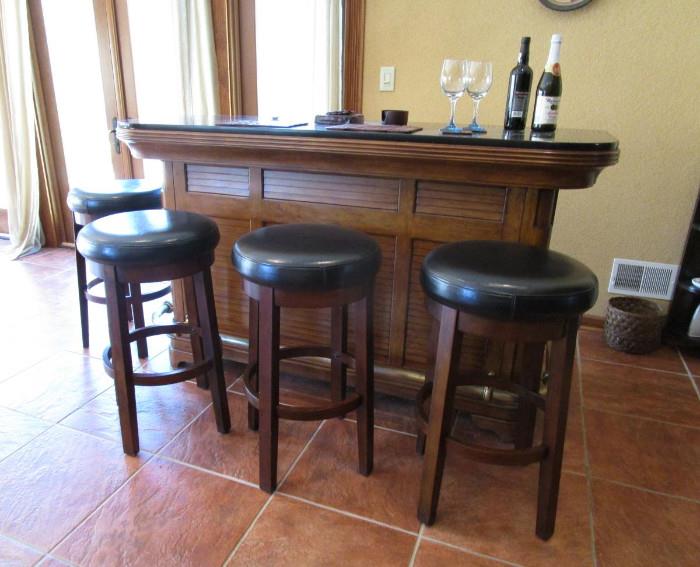 BAR WITH FOUR STOOLS