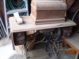Sewing machine cabinet