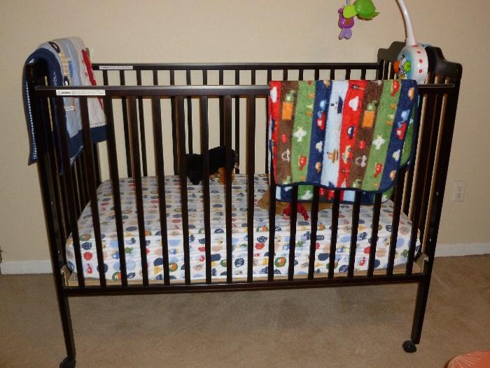 Nice baby crib, used only once