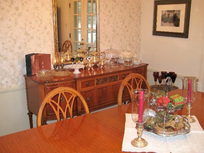 Beautiful Dining Set Table, Buffet and Legged Hutch.