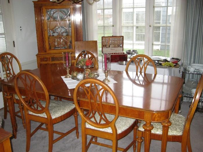 Dining Set made by Alliance Furniture Co. Jamestown, New York. Note how large the table and there is still an additional leave to put in.