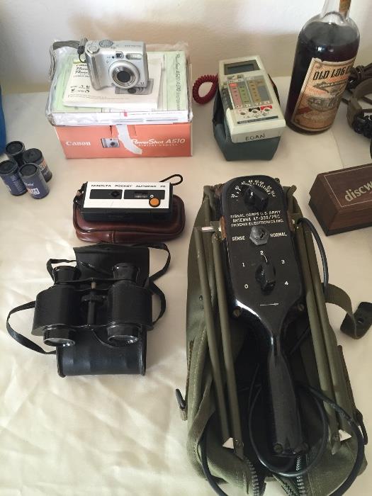 CAMERAS AND VINTAGE ITEMS