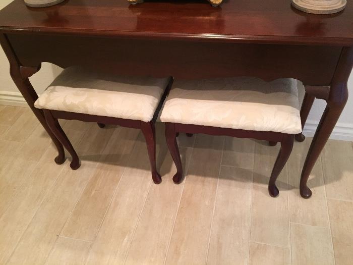 Cherry Sofa Table with two stools