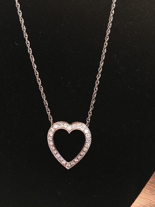 White gold & diamond heart necklace