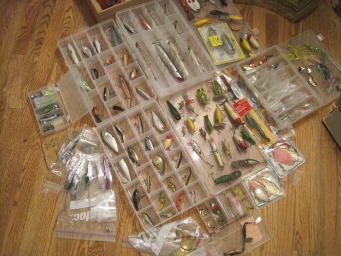 OVER 80 PLUS FISHING LURES