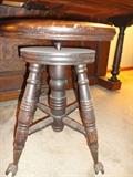 piano claw foot seat