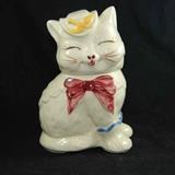 Shawnee, "Puss'n Boots" Ceramic Cookie Jar
Condition: Good
Shipping: Yes
Size: 9"