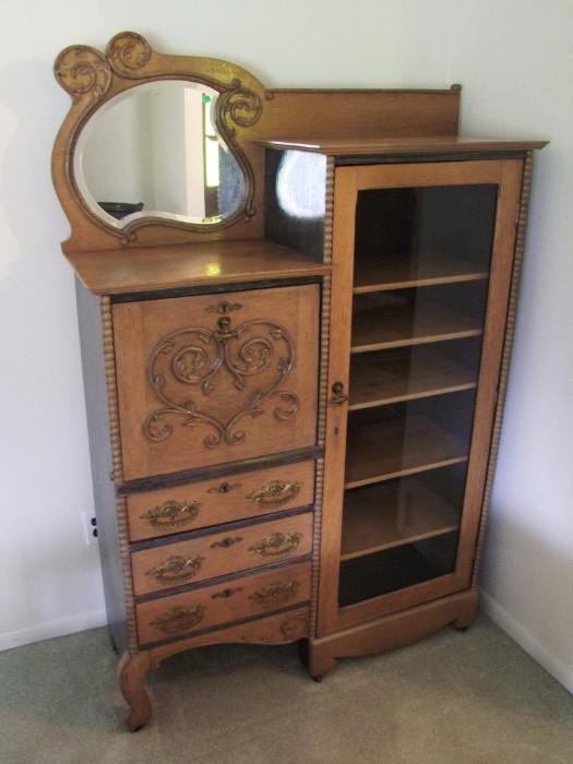 C/1890 Quartered Oak Bookcase/Secretary w/beveled mirror and applied carving 