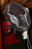 Fan and Wet Dry 12 Gallon Vac