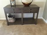 H&E Bridgeport Sofa Table