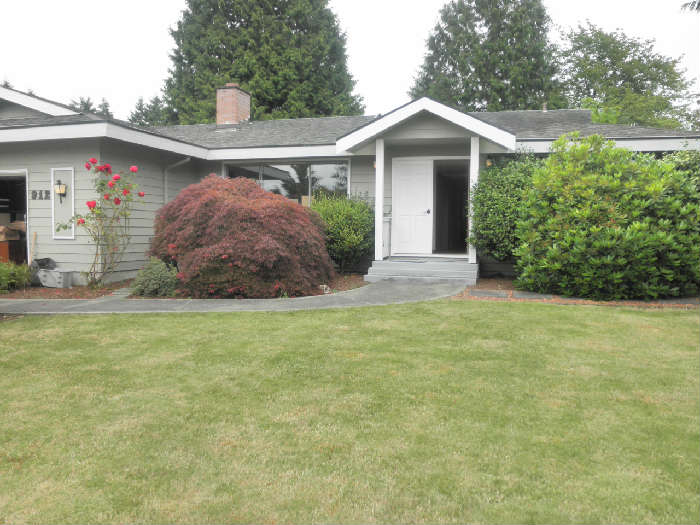 BELLEVUE ESTATE SALE ONE DAY in Bellevue, WA starts on 7/21/2012