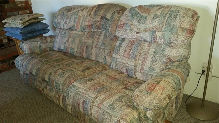 Double recliner sofa (Very clean)
$150
