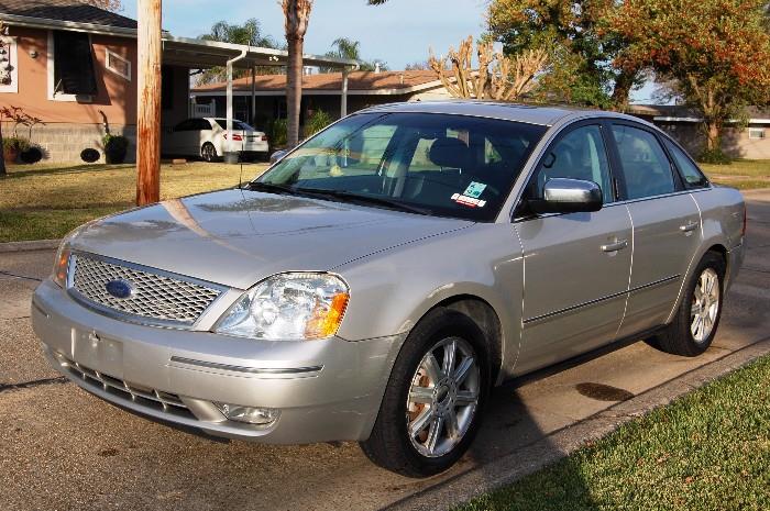 2006 Ford 500 Limited. 43,400 miles. Brand new Pirelli tires, runs beautifully. Few scratches and scuffing on the body, interior is super clean.