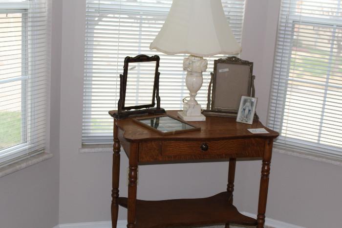Sweet oak table/desk
