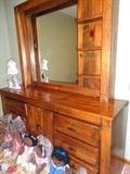 dresser w/mirror