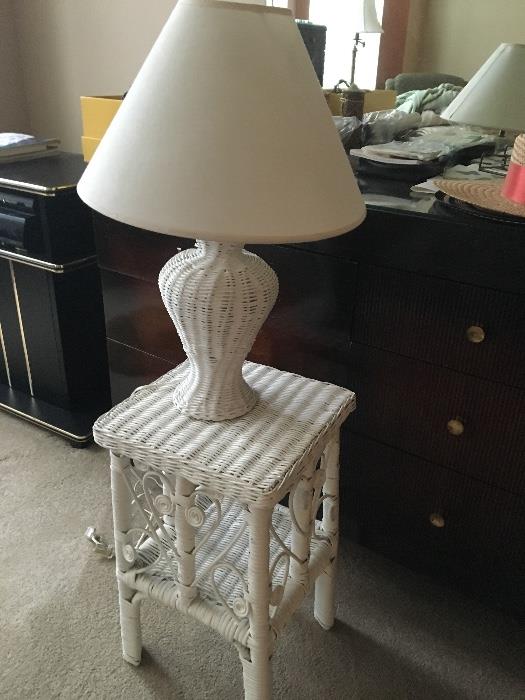 Wicker lamp and table stand