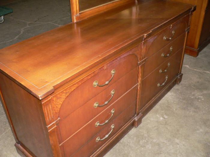 Kansas City Estate & Consignment Auction starts on 1/7/2016
