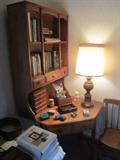 CORNER DESK BOOKSHELF