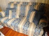 Nice clean sofa... has matching ottoman