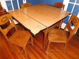1920s enamel table with chairs