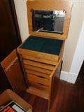 Jewelry cabinet