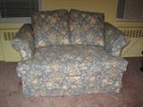 Pull out single bed