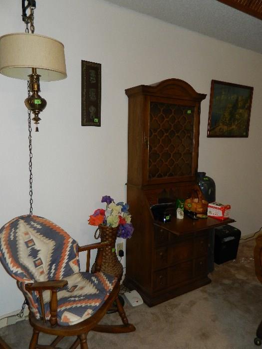 Small rocking chair, Hanging Lamp, Decorative vase, Desk with upper cabinet