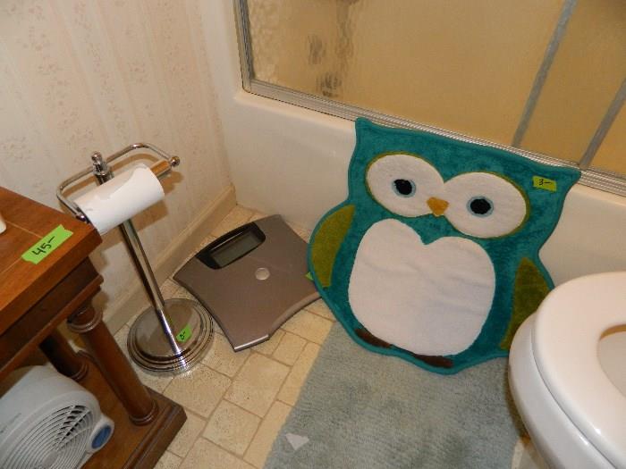 Bathroom scale, paper holder, Owl