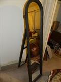 Great stand up mirror