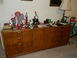 Large chest or sideboard. Miscellaneous other items, some jewelry