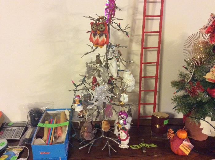 Metal Christmas tree with Owl ornaments - one price