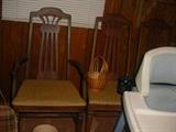 Set of 6 dining room chairs (not the set in the dining room)...goes with table next picture