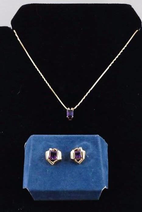 14K Gold Chain With Amethyst Pendant & Earrings