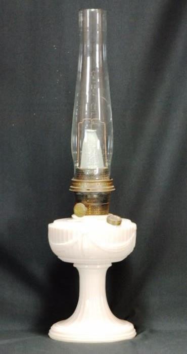 Aladdin Alacite Lincoln Drape Oil Lamp